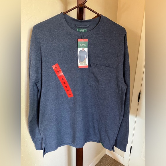 Woolrich Men's Navy Long Sleeve Pocket Tee. NWT - Size M. - Picture 2 of 7